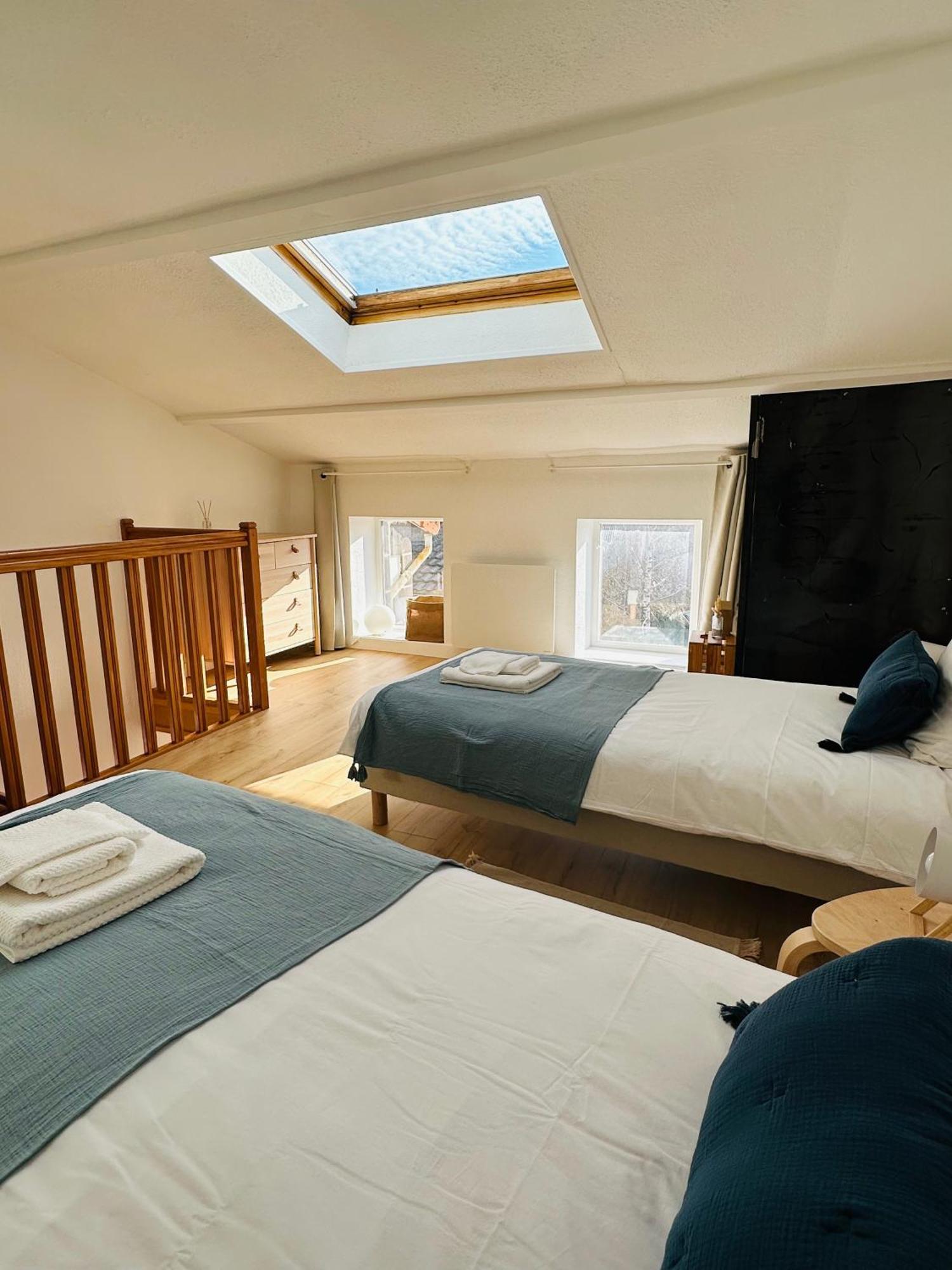 Holiday home Au Puy De Paugnat Charbonnieres-les-Varennes